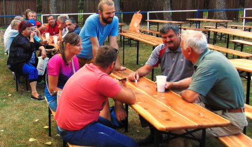 Zastrešenie tribúny na ihrisku 