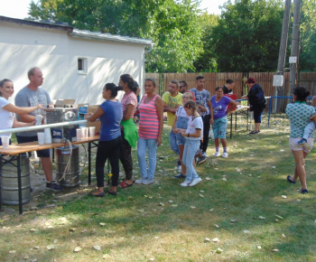 Zastrešenie tribúny na ihrisku