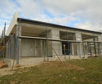 Rekonštrukcia domu smútku - stav k 24.10.2021